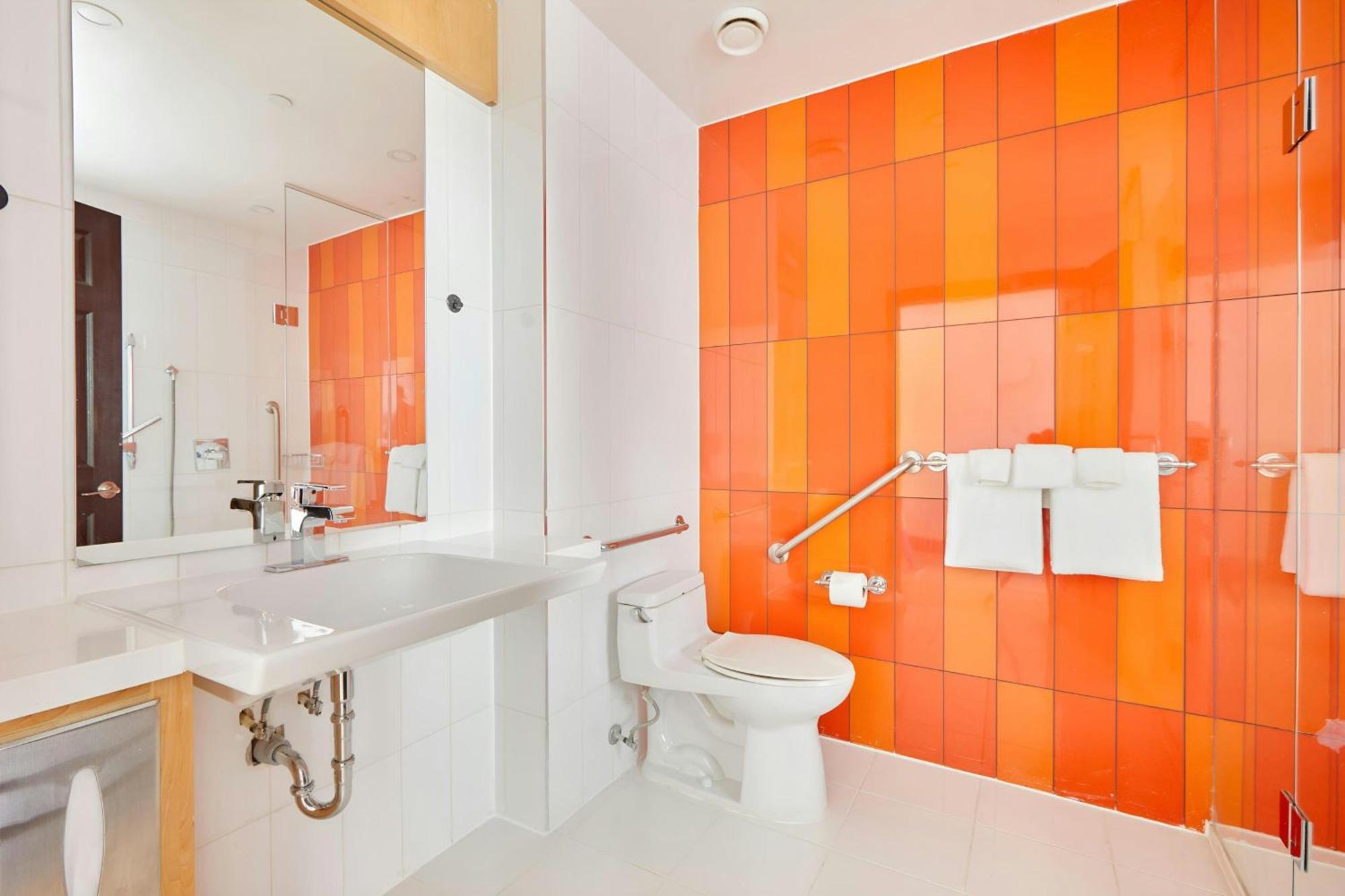 Hotel The Beverley Hotel Queen West, Sonder By Marriott Bonvoy 3*